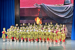 В Усть-Куте прошло благотворительное хореографическое представление «Фронтовые письма».