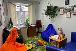 В Усть-Куте открылась «Зеленая комната» – пространство для психологической работы с детьми, подвергшимися насилию.