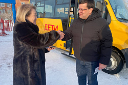 Усть-Кутский район получил новые школьные автобусы