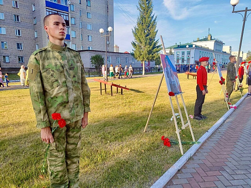 22 августа в Усть-Куте открылась фотовыставка «Навечно в строю» проекта «Тихий фронт»