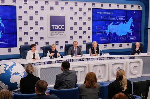 На премию «Служение» из Усть-Кутского района поступило 12 заявок!