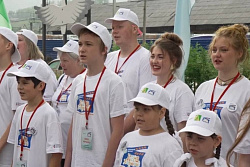 КИНОХОРОВОД»:  ФЕНОМЕН, КОТОРЫЙ ПЕРЕЗАГРУЖАЕТ СИБИРЬ