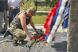 В Усть-Куте прошел митинг памяти ко Дню ветеранов боевых действий