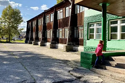 В 2022  году начнётся  строительство школы №7 в Мостоотряде. Финансирование на строительство новой школы поступит из областного и местного бюджетов.